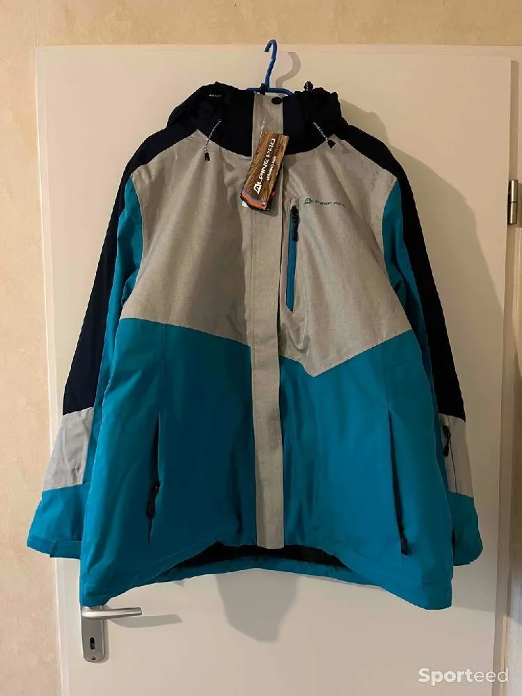 Veste de ski femme alpine pro  neuf Ajouté le : 17/01/2022