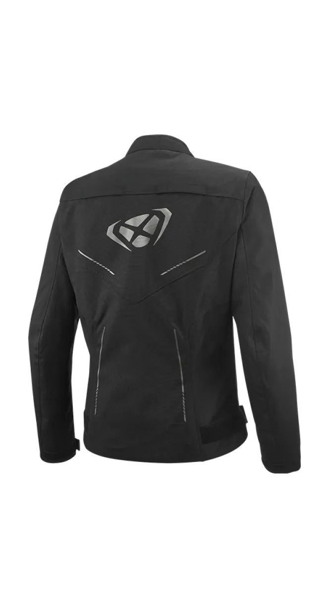 Veste simple et efficace ! Inspirée par notre best-seller Striker Lady