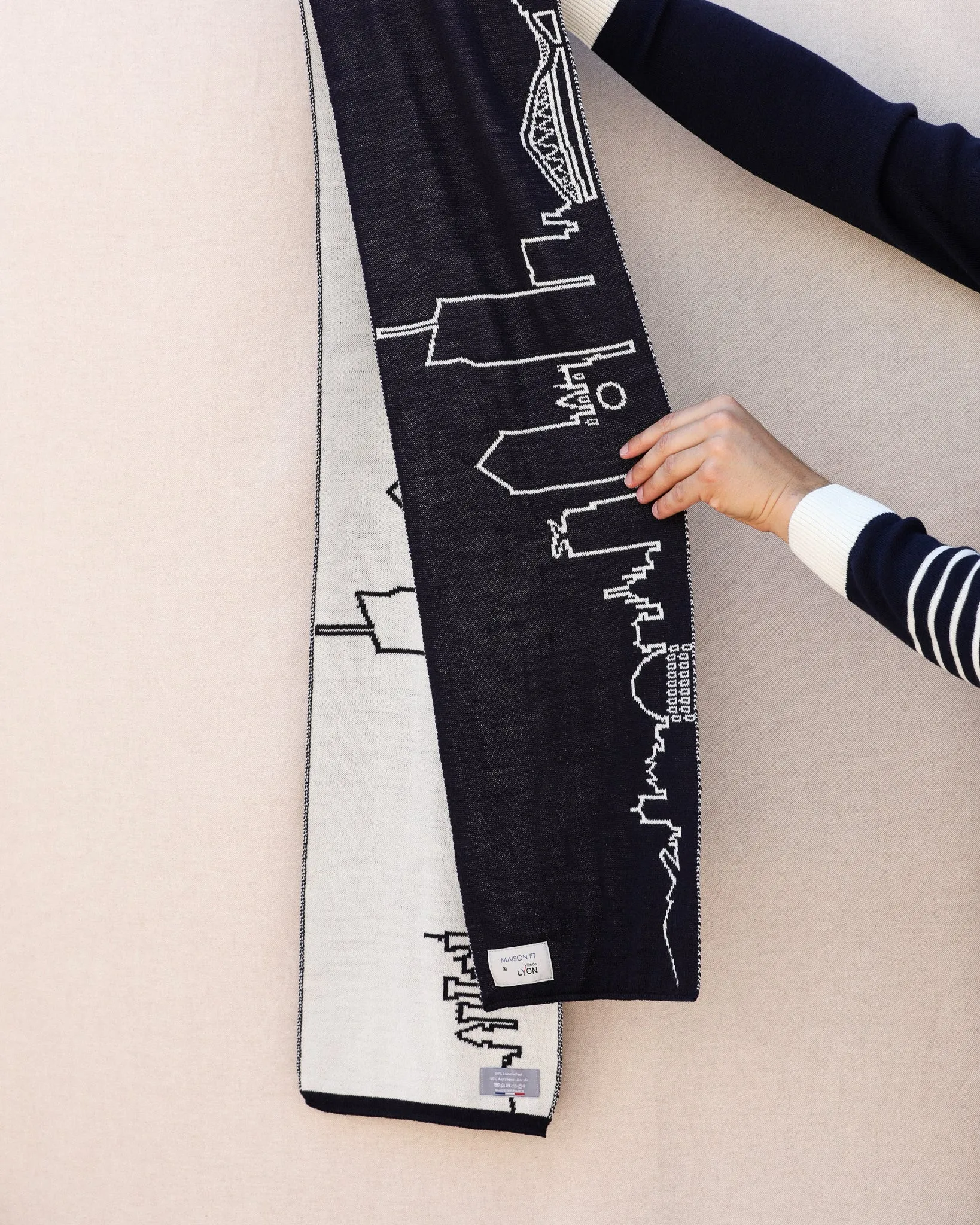VILLE DE LYON X MAISON FT SCARF